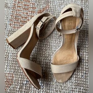 Schutz Nude Heel
